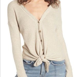 ISO!!! Socialite thermal button top